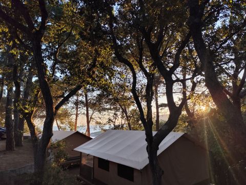 Tente en toile et en bois 5 personnes - Tente Lodge VICTORIA - 2 chambres