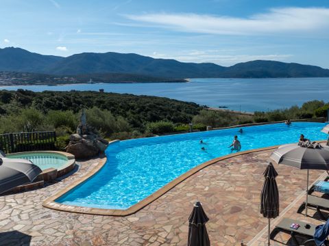 MOBILHOME 2 personnes - CAHITA - 1 chambre - 5 mobil home (C01 à C05)