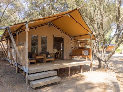 Tente en toile et en bois 5 personnes - Tente Lodge sans salle de bain
