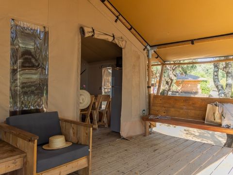 Tente en toile et en bois 5 personnes - Tente Lodge sans salle de bain