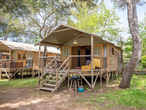 Tente en toile et en bois 5 personnes - PALMIER