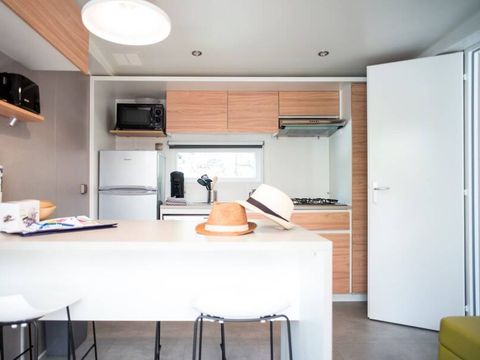MOBILHOME 4 personnes - Mobile-home | Ultimate | 2 Ch. | 4 Pers. | Terrasse surélevée | 2 SDB | Clim.