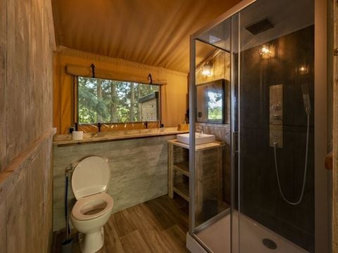 BUNGALOW TOILÉ 5 personnes - Luxury Lodge 4/5 personnes en zone J (2 chambres)