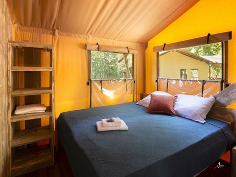 BUNGALOW TOILÉ 7 personnes - Luxury Lodge 6/7 personnes (2 chambres + clic clac dans le salon)