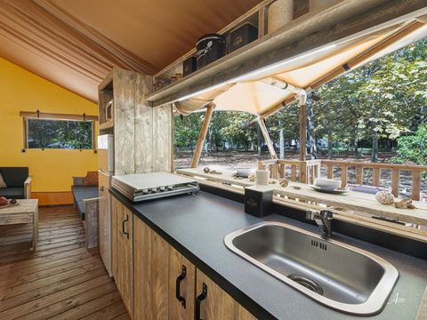 BUNGALOW TOILÉ 7 personnes - Luxury Lodge 6/7 personnes (2 chambres + clic clac dans le salon)