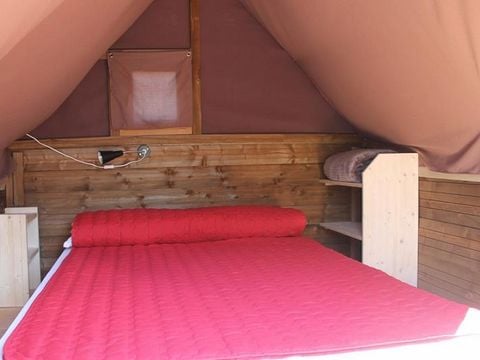 TENTE TOILE ET BOIS 6 personnes - LE NID ECOLODGE AVEC COUCHAGES EN ETAGE