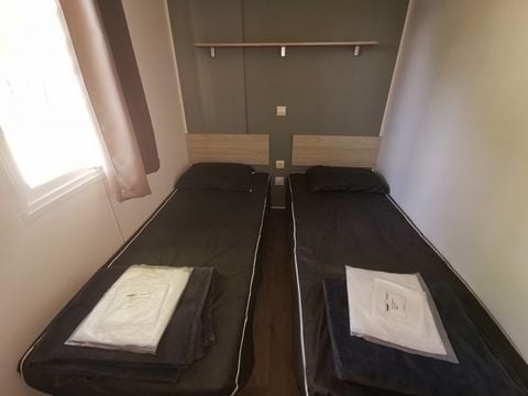 MOBILHOME 8 personnes - 3 chambres - 8 personnes