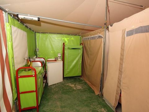 BUNGALOW TOILÉ 4 personnes - Sans sanitaires