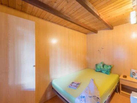 CHALET 2 personnes - Classic 1 chambre sans sanitaire