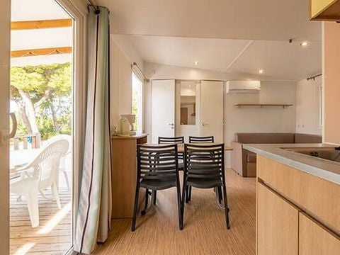 MOBILHOME 6 personnes - Mobil-home | Comfort | 2 Ch. | 4/6 Pers. | Terrasse surélevée | 1 SDB | Clim.