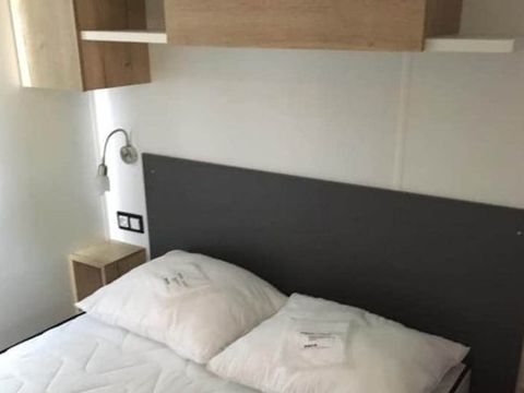 Mobilhome 8 personnes - 3 chambres 1 Sdb - 422 MFY