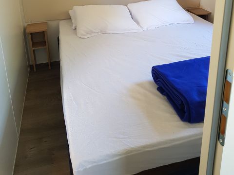 Mobilhome 8 personnes - 3 chambres 2 Sdb - 18 MFY