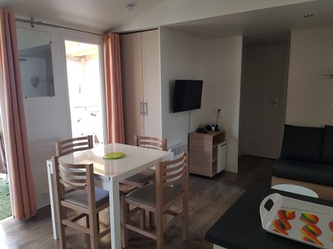 Mobilhome 8 personnes - 3 chambres 2 Sdb - 18 MFY