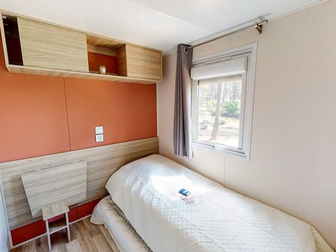 Mobilhome 8 personnes - 3 chambres 2 Sdb - 321  MFY