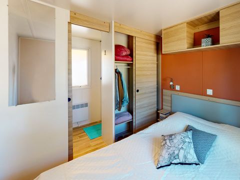 Mobilhome 8 personnes - 3 chambres 2 Sdb - 321  MFY