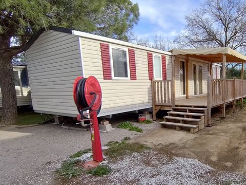 Mobilhome 8 personnes - 3 chambres 2 Sdb - E11 MFY