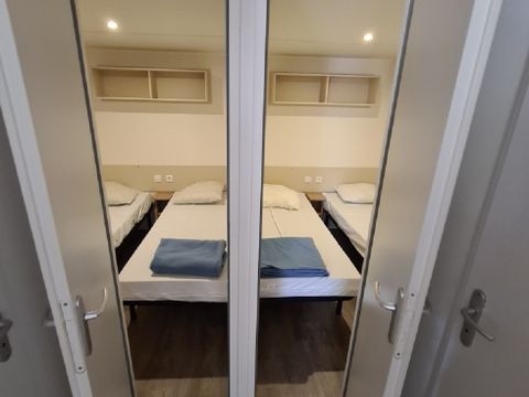 Mobilhome 8 personnes - 3 chambres 2 Sdb - E11 MFY