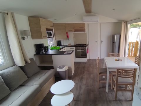 Mobilhome 8 personnes - 3 chambres 2 Sdb - 901 MFY