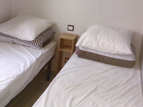 MOBILHOME 6 personnes - n° 388 - particulier