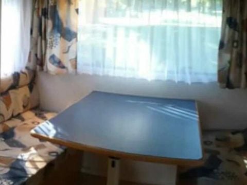 CARAVANE 3 personnes - Caravane (lits faits à l'arrivée, sans supplément)