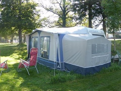 CARAVANE 3 personnes - Caravane (lits faits à l'arrivée, sans supplément)