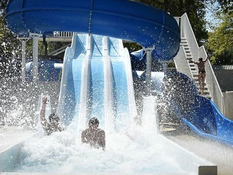 Tour Opérateur et particuliers sur camping Les Pierres Couchées Fun pass non inclus - Camping Loire-Atlantique - Image N°3