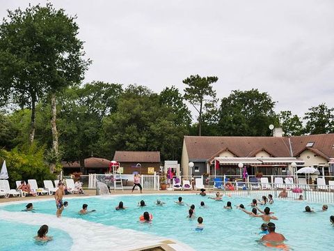 Tour Opérateur et particuliers sur camping Les Pierres Couchées Fun pass non inclus - Camping Loire-Atlantique - Image N°4