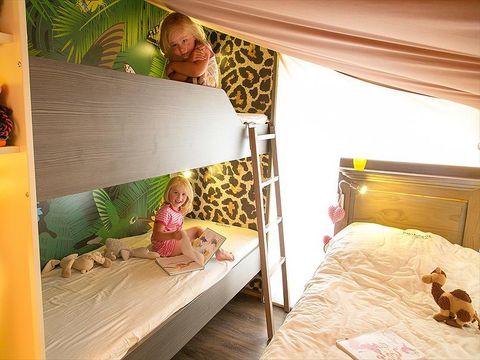 Tente en toile et en bois 5 personnes - Safari (haute saison samedi)