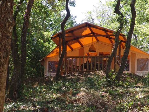Tente en toile et en bois 5 personnes - Safari (haute saison vendredi)