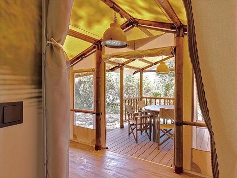 Tente en toile et en bois 5 personnes - Safari (haute saison vendredi)