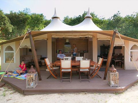 Tente en toile et en bois 4 personnes - Royal Lodge