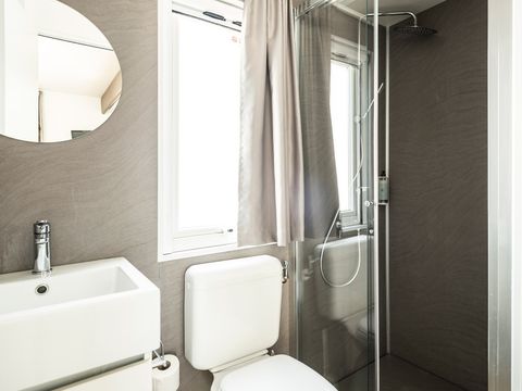 MOBILHOME 5 personnes - Superior Two-Bedroom Camping Home 4+2