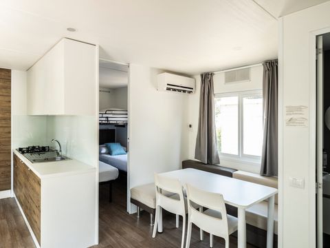 MOBILHOME 5 personnes - Superior Two-Bedroom Camping Home 4+2