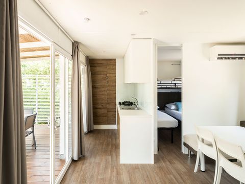 MOBILHOME 5 personnes - Superior Two-Bedroom Camping Home 4+2