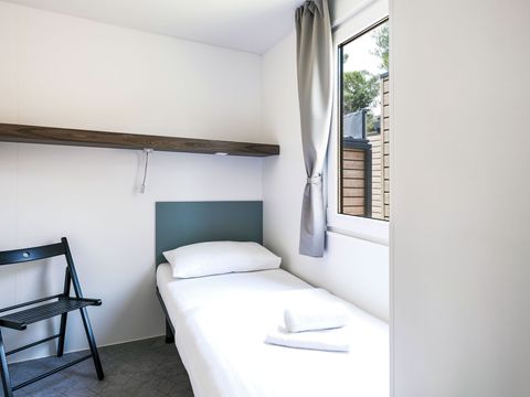 MOBILHOME 4 personnes - Deluxe Family Three-Bedroom Camping Home 4+1