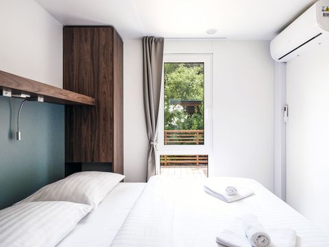 MOBILHOME 4 personnes - Deluxe Family Three-Bedroom Camping Home 4+1