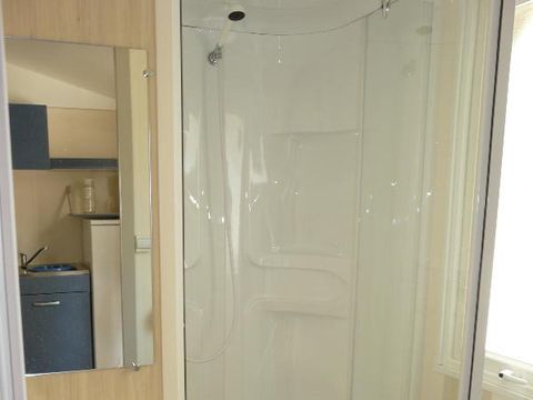 MOBILHOME 5 personnes - Mobilhome DOMINO 25m² CLIMATISÉ+ terrasse couverte 10m²