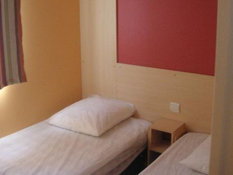 MOBILHOME 4 personnes - Mobilhome LOGGIA 25m² CLIMATISÉ + terrasse semi-couverte 8m²