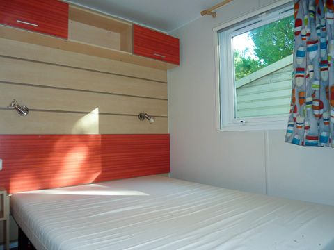 MOBILHOME 4 personnes - Mobilhome SUPERVENUS 25m² CLIMATISÉ + terrasse couverte 10m²