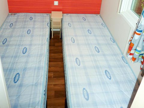 MOBILHOME 4 personnes - Mobilhome SUPERVENUS 25m² CLIMATISÉ + terrasse couverte 10m²