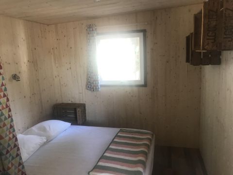 CHALET 5 personnes - Cabane 17 m² - 2 chambres sans sanitaires