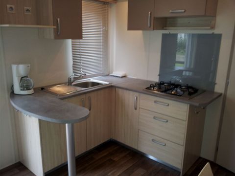 MOBILHOME 6 personnes - CLASSIQUE 2CH 4/6 PERS  sans climatisation et sans télévision 