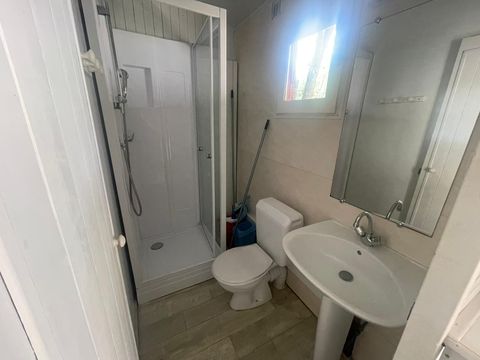 CHALET 4 personnes - CLASSIQUE 2CH 4 PERS sans climatisation et sans télévision 