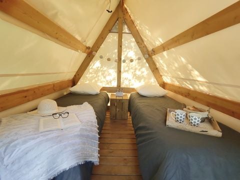 TENTE TOILE ET BOIS 2 personnes - Randonneur