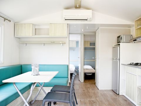 MOBILHOME 4 personnes - Roccapina 33 m², climatisé, 2 chambres