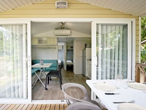MOBILHOME 4 personnes - Roccapina 33 m², climatisé, 2 chambres