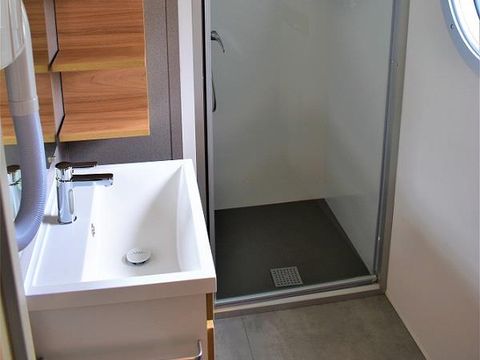 MOBILHOME 6 personnes - GRAND CHARME CLIM / TV / PLANCHA GAZ