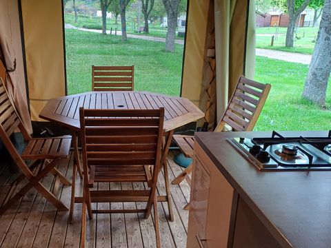 TENTE 4 personnes - LODGE MAYOTTE - TRIGANO sans sanitaires