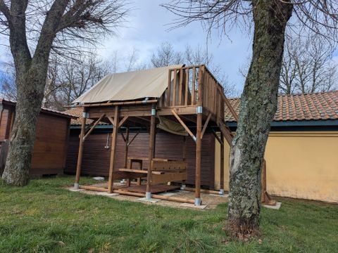 HÉBERGEMENT INSOLITE 2 personnes - Bivouac sur pilotis