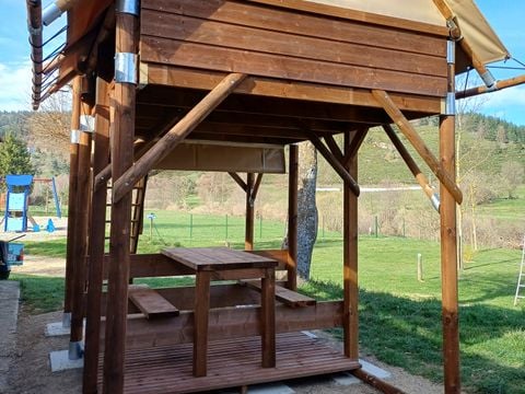 HÉBERGEMENT INSOLITE 2 personnes - Bivouac sur pilotis